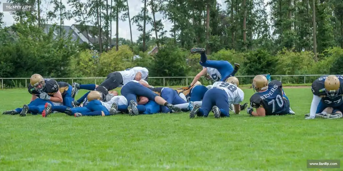 <strong>必一运动</strong>🏀跳跃吧！让篮球划过天际，青春不留遗憾！